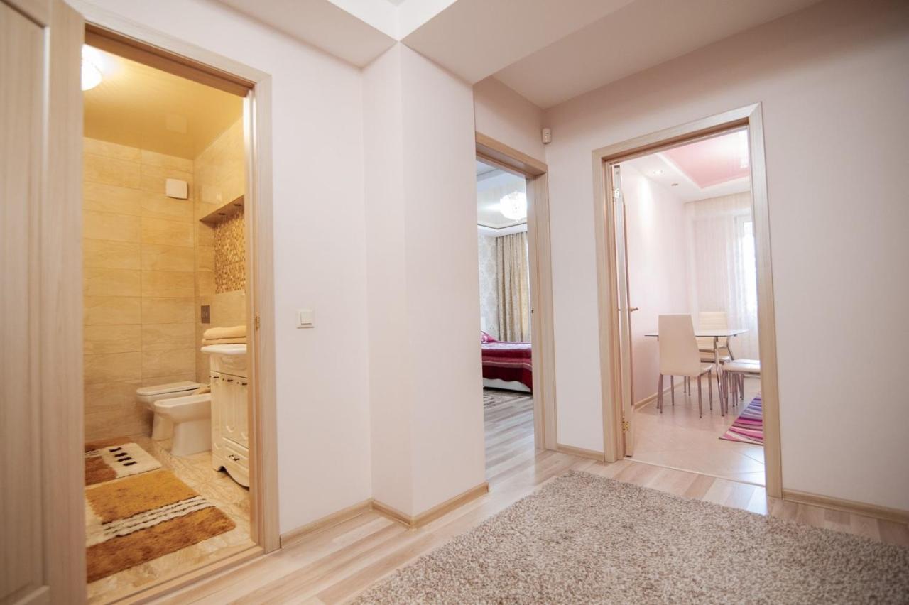 Lia*S Deluxe Apartment In The Center Chişinau Exteriör bild